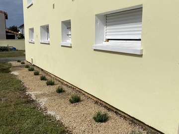 Paysagiste à Rezé - Pose de gravillon et pose de lavande